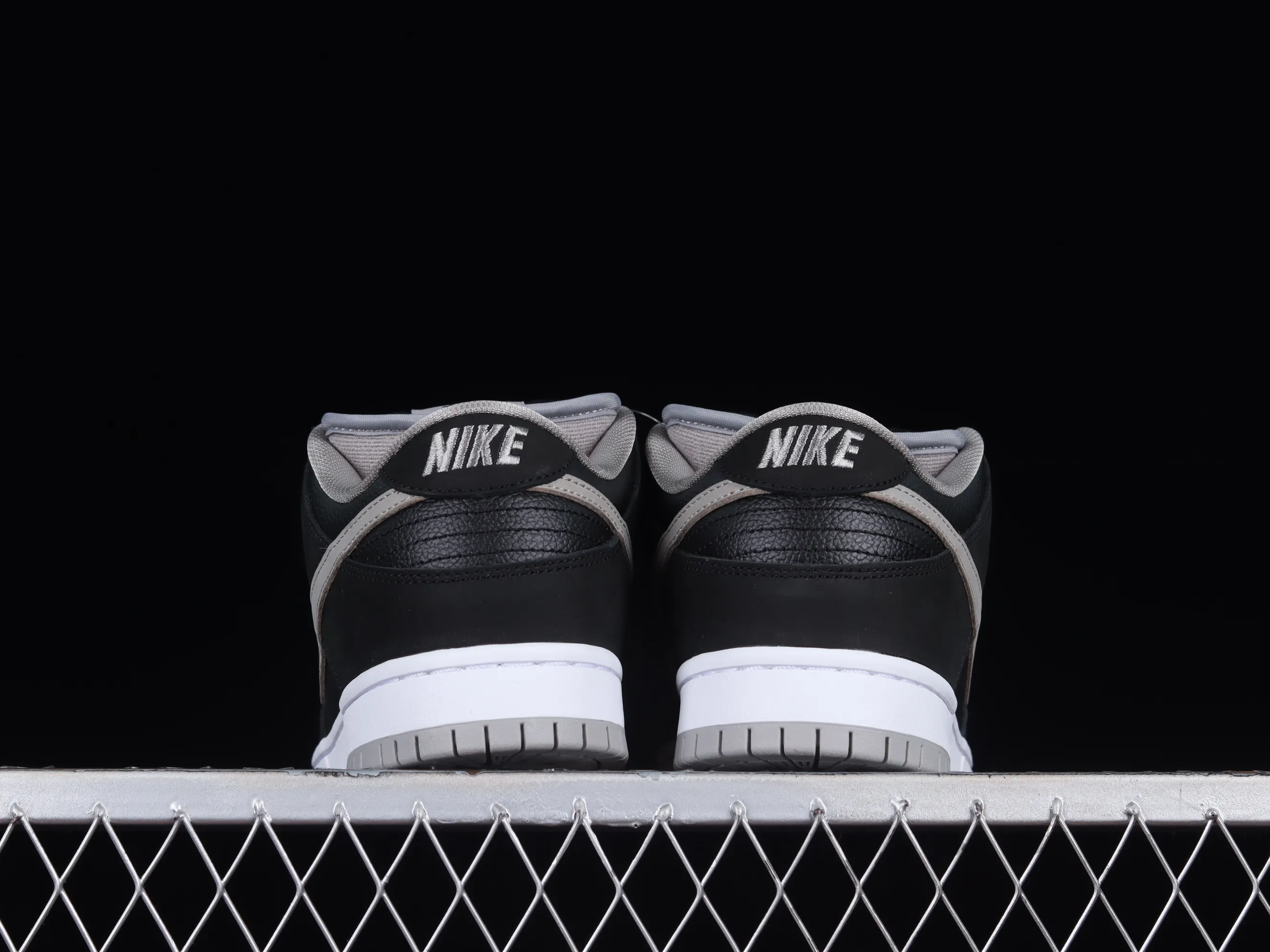 All Categories Nk SB Dunk Series Nk SB Dunk Low Low-top sneakers M version Nk SB Dunk Low J-Pack "Shadow" first layer shadow gray SB low-top casual sports skateboard shoes BQ6817-007